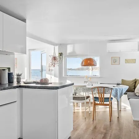 Gorgeous In With Wifi Holiday home *